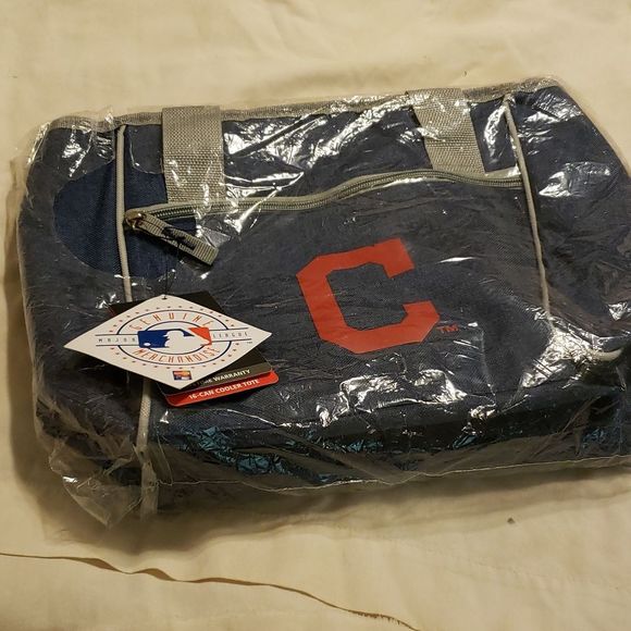 major league merch Other - New Cleveland Indians 16 can cooler bag